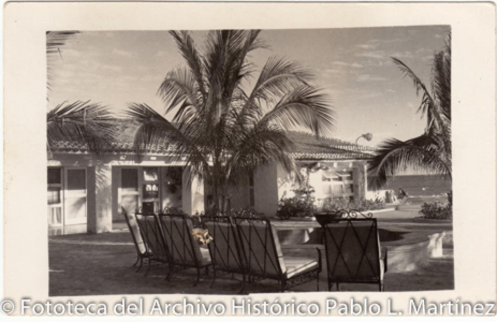 Arquitectura civil frente al mar.