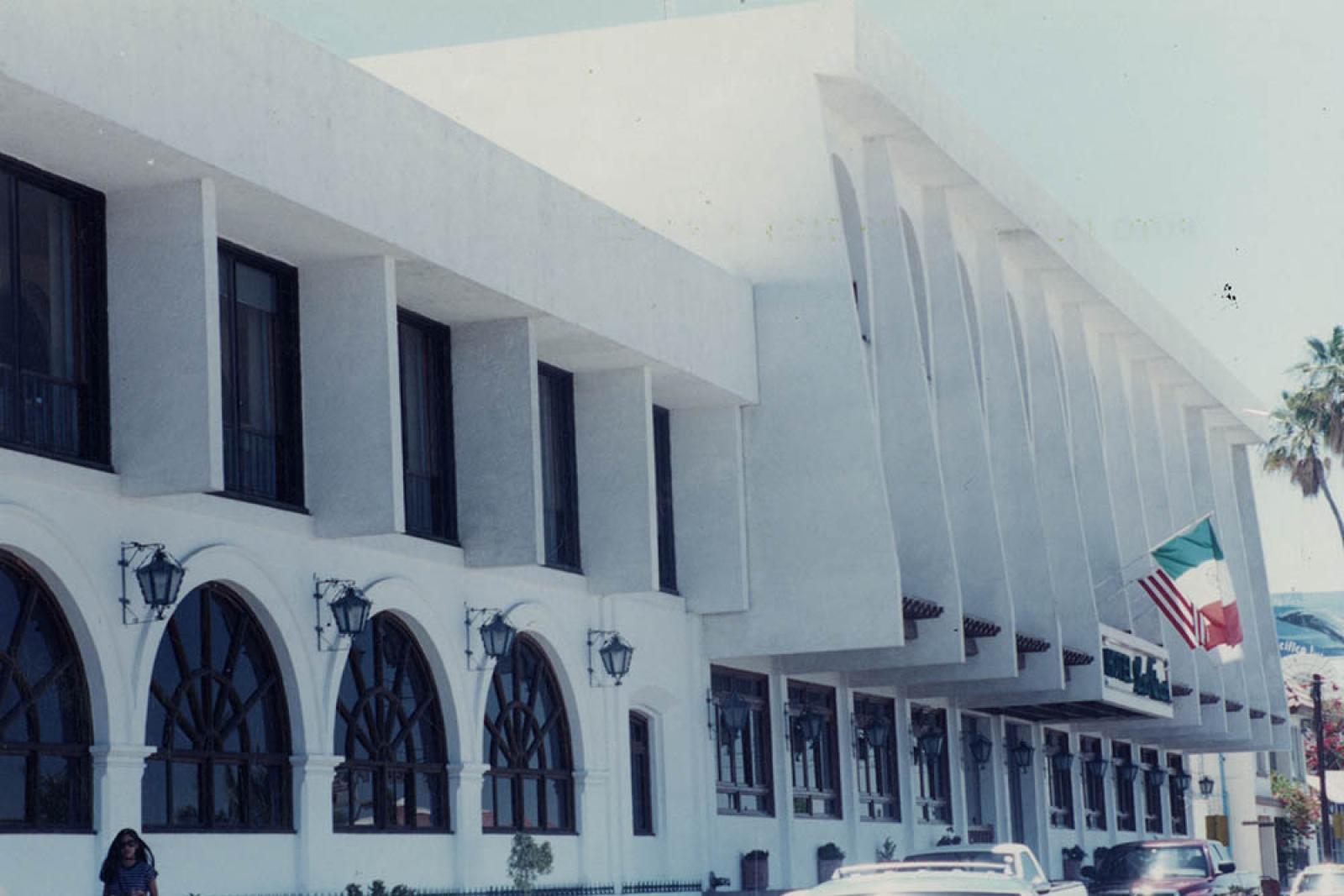 Arquitectura del hotel Los Arcos.
