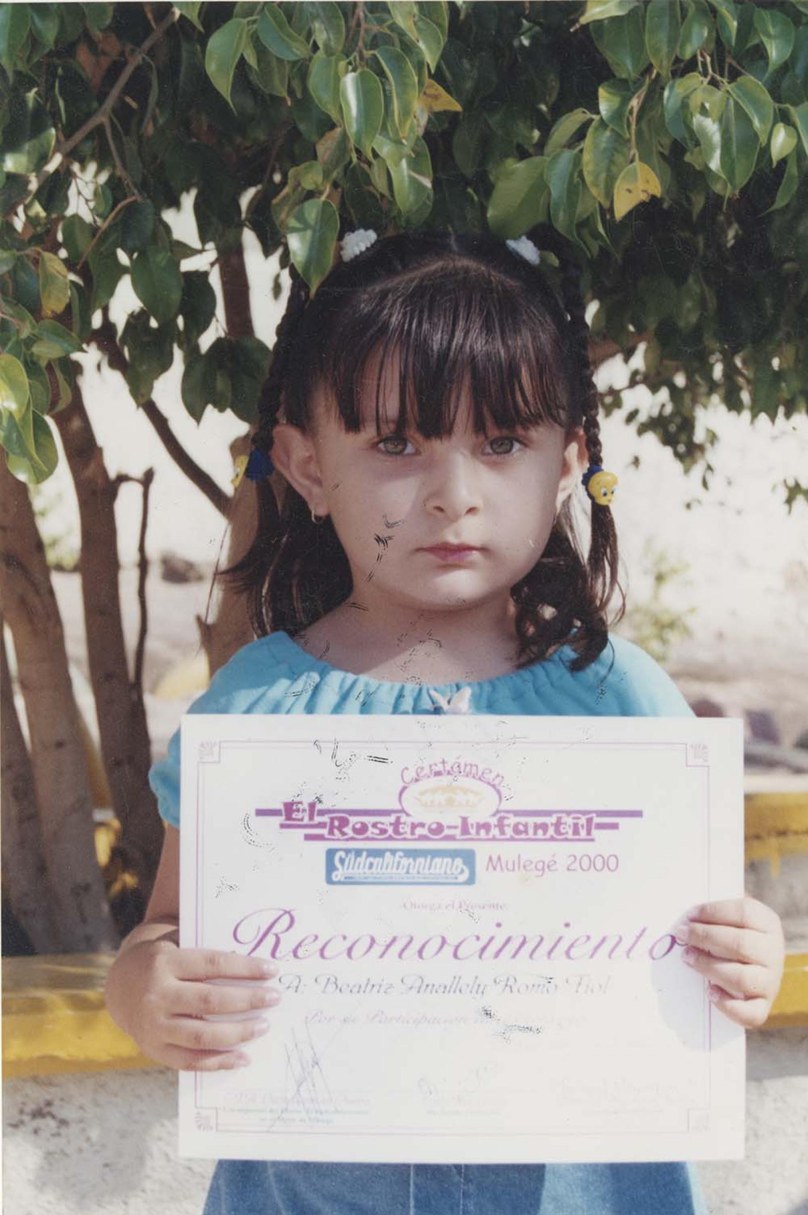 “Beatriz Anallely Romo Fiol”, ganadora del certamen El Rostro Infantil, de El Sudcaliforniano”.