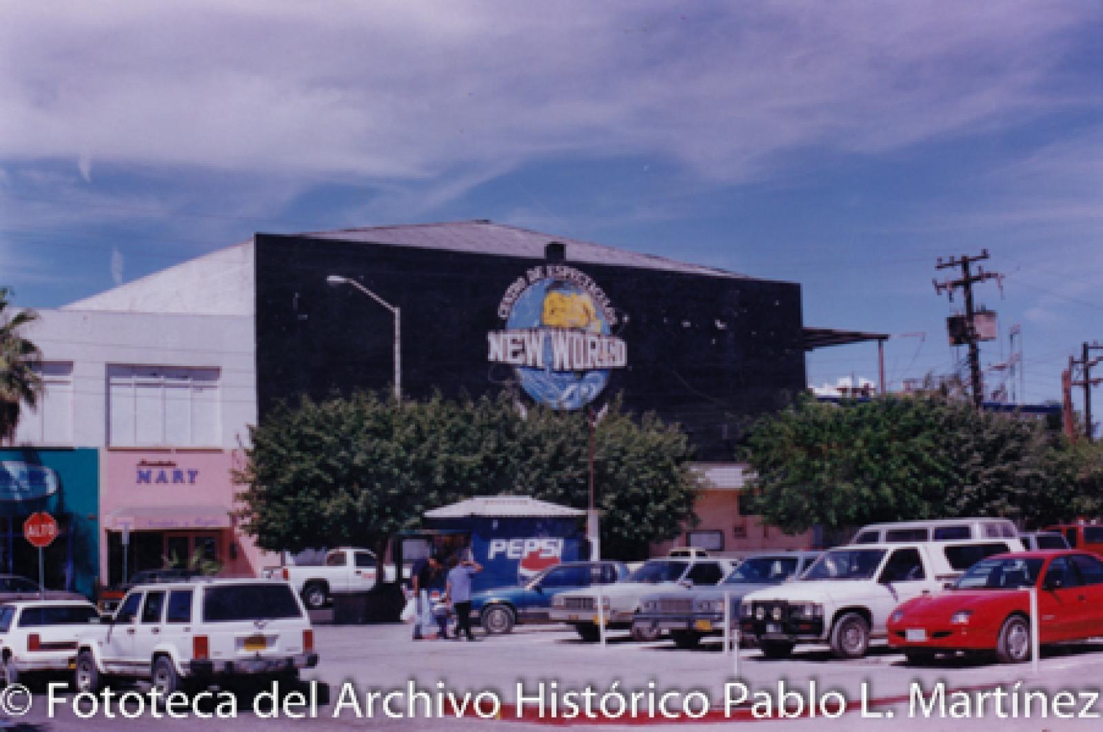 Centro de Espectáculos “New World”.