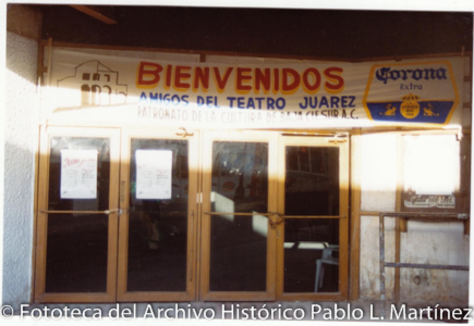 Entrada al teatro “Juárez”.