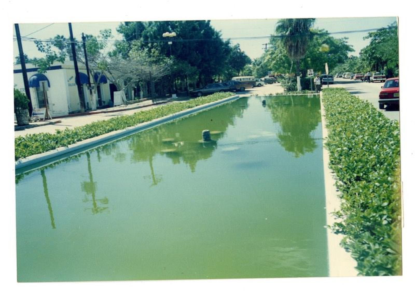 Fuente ubicada entre las calles Miguel Hidalgo y Zaragoza, San José del Cabo, Baja California Sur.