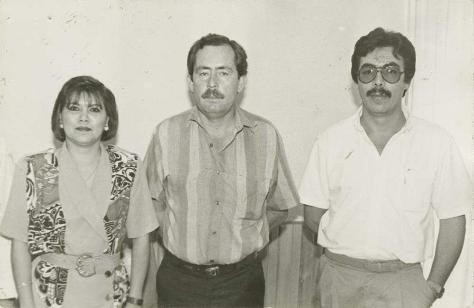 Funcionarios Públicos.
