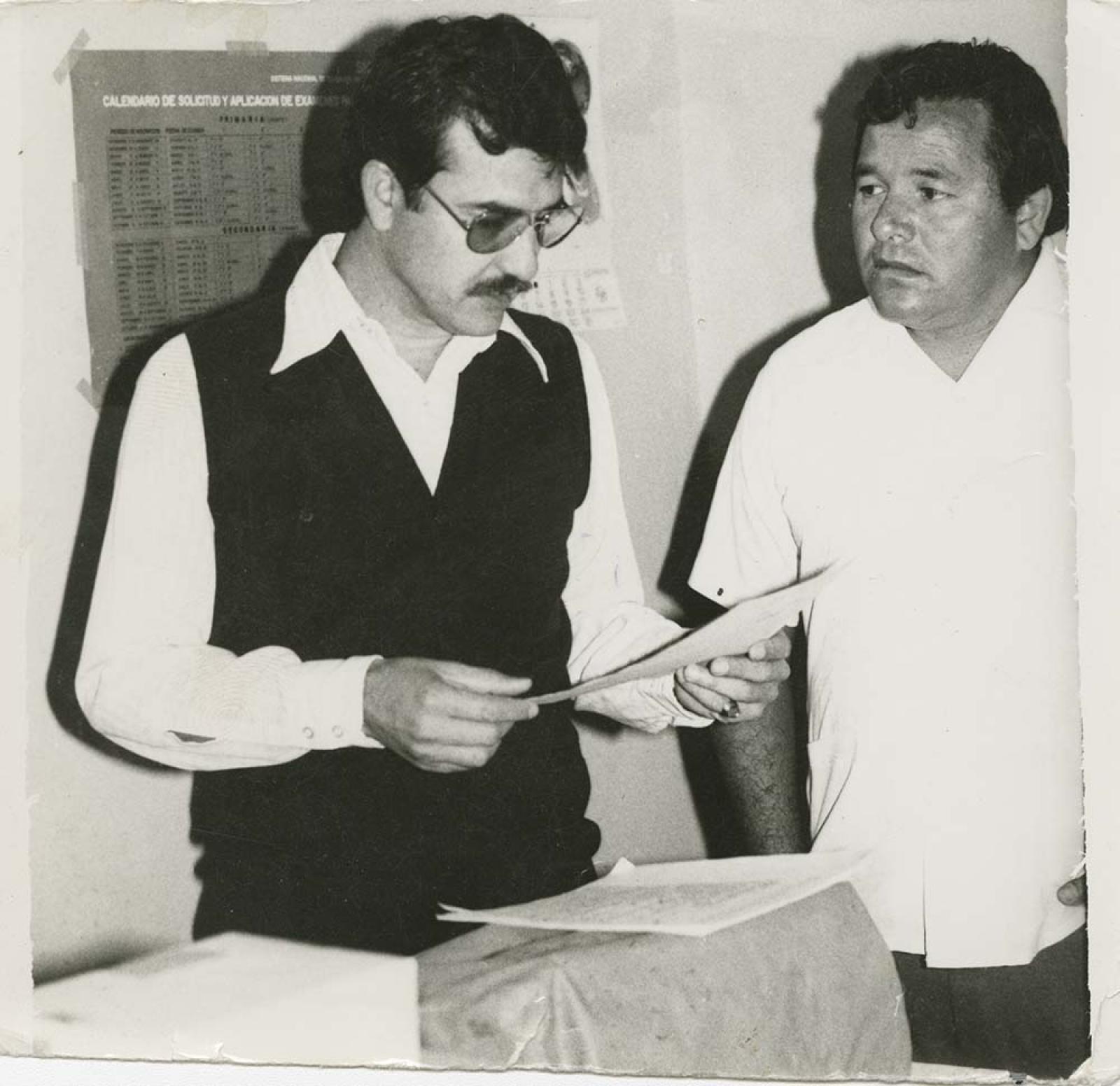Guillermo Mercado acompañado.