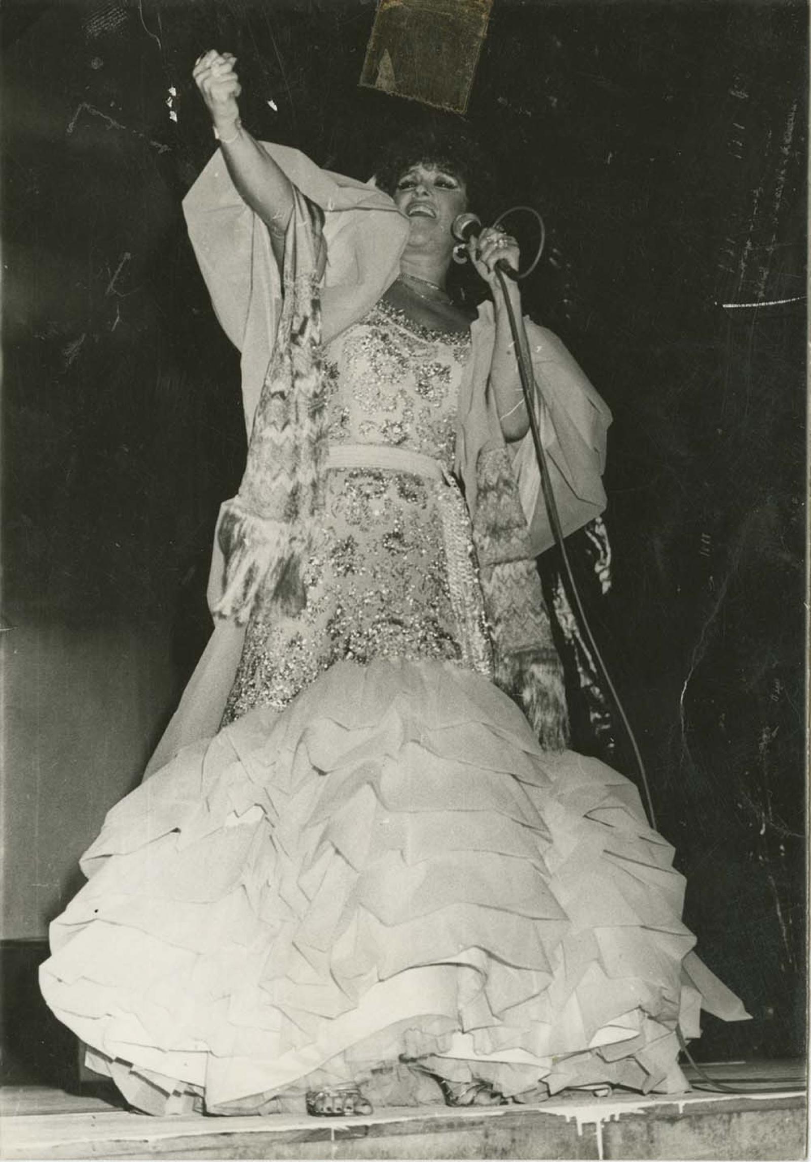 “Lucha Villa”, cantante.
