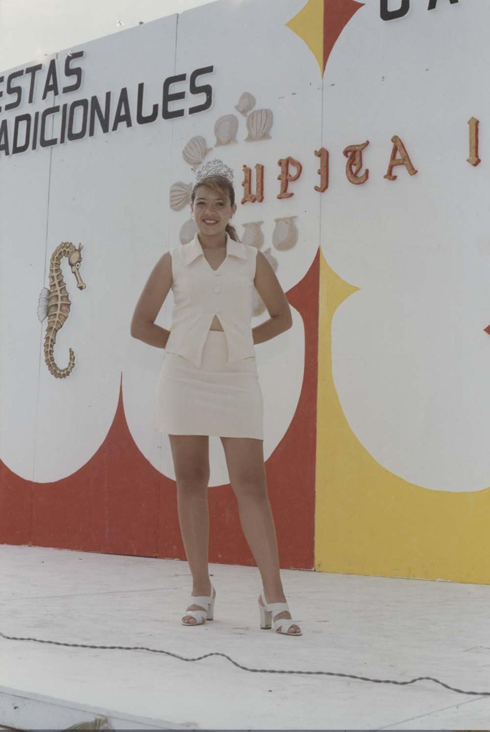 “Lupita I, reina de la playa”.