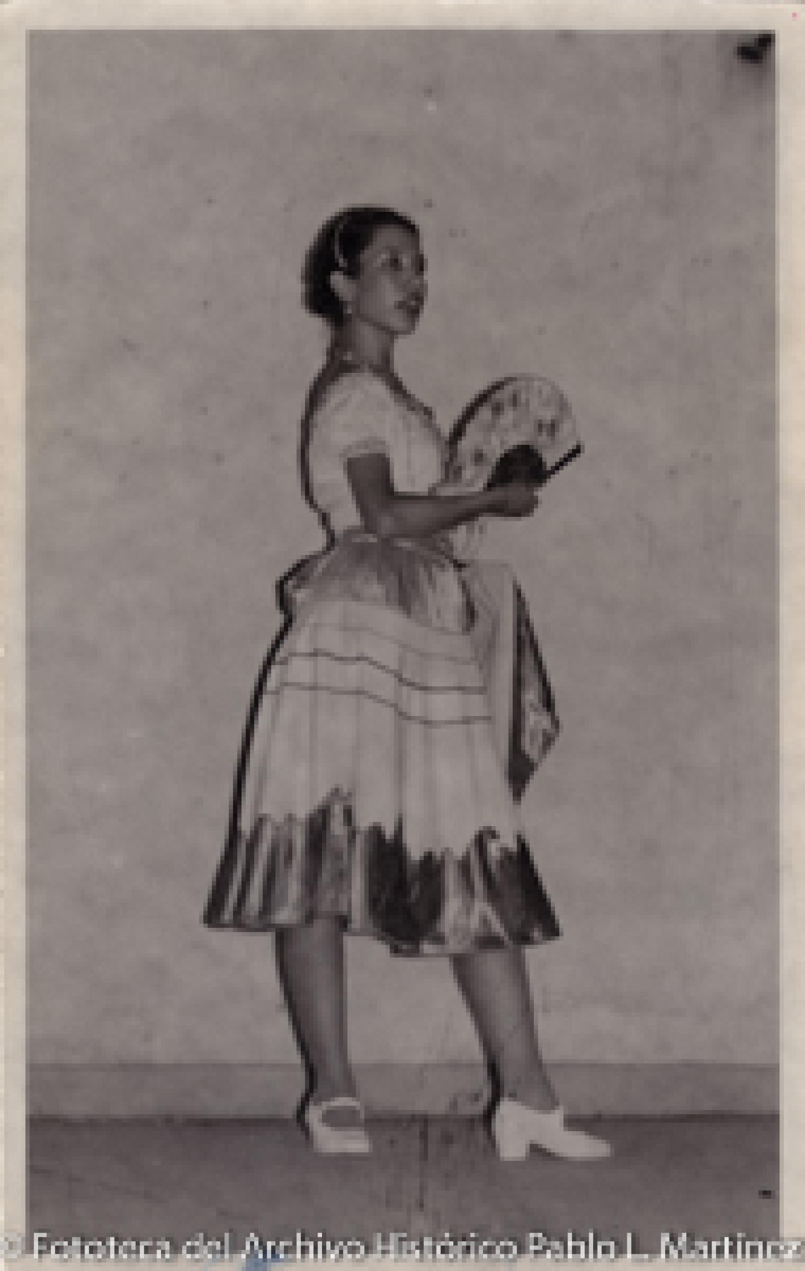 Mujer con vestuario folklórico mexicano.