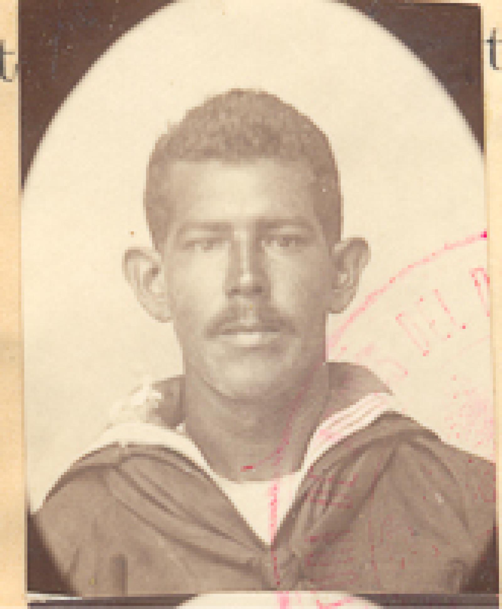 Pedro R. Puppo de frente.