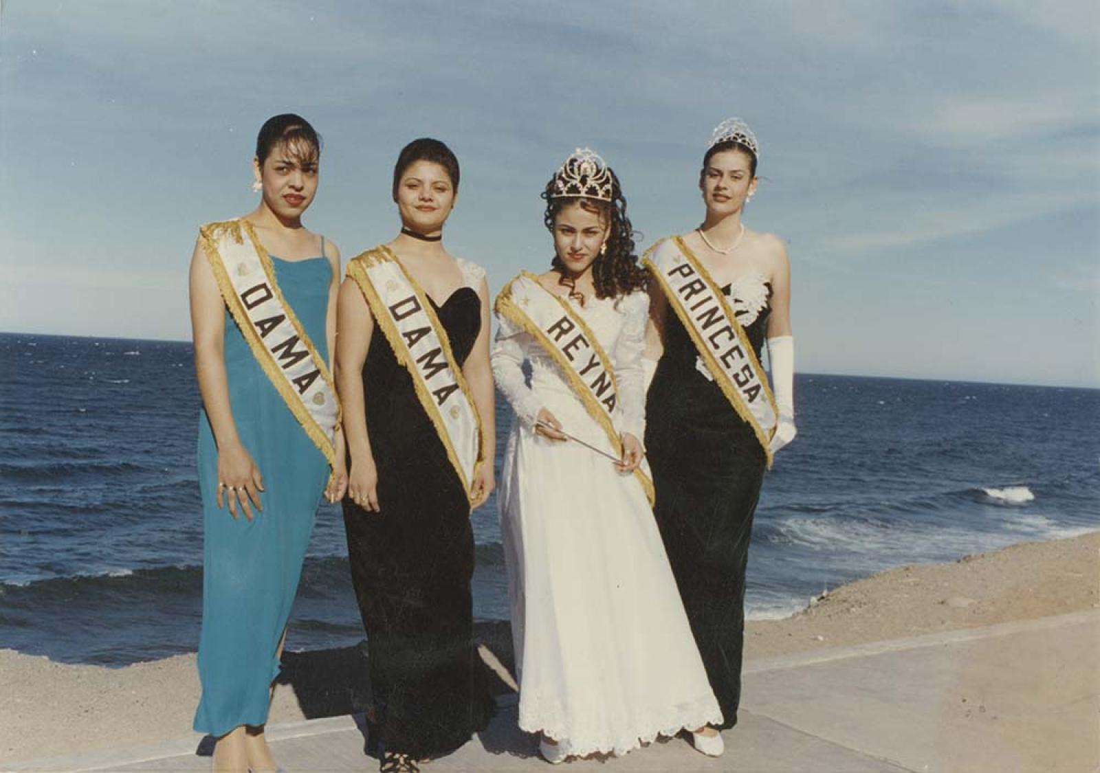 Reina, princesa y damas.