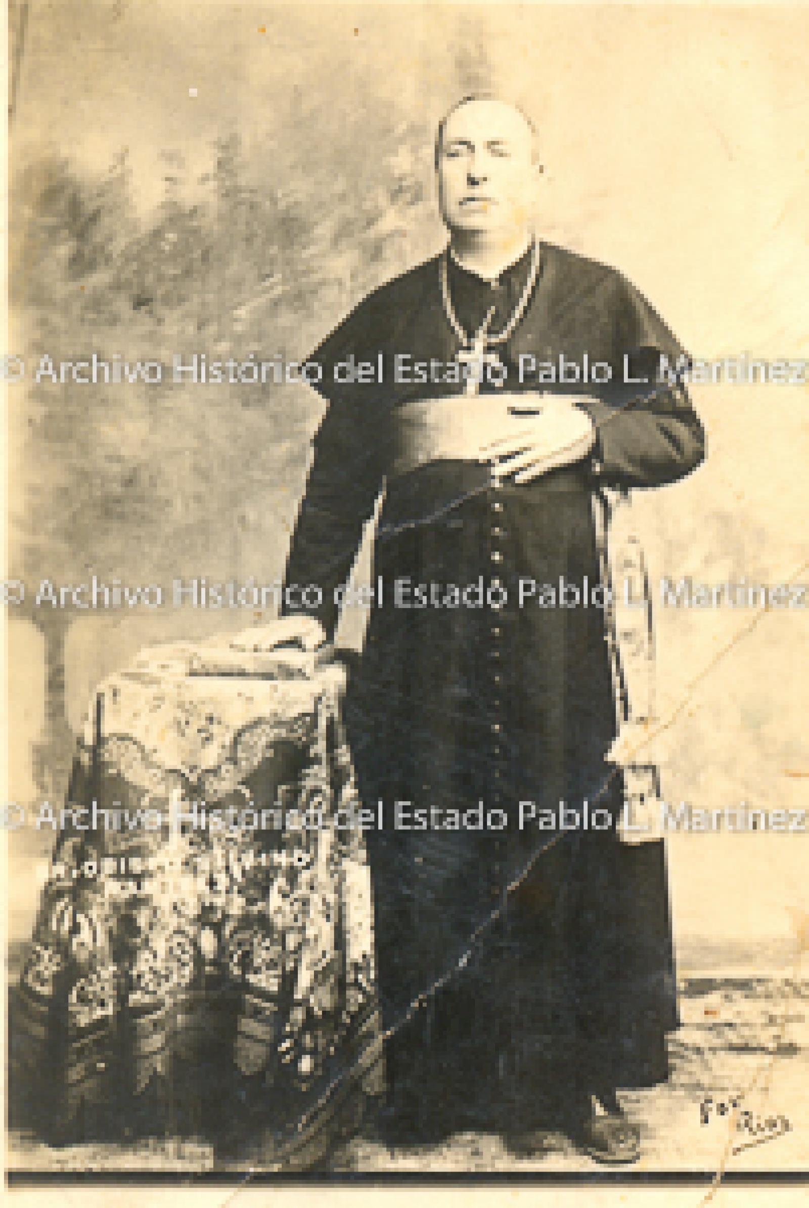 Silvino Ramírez, obispo.