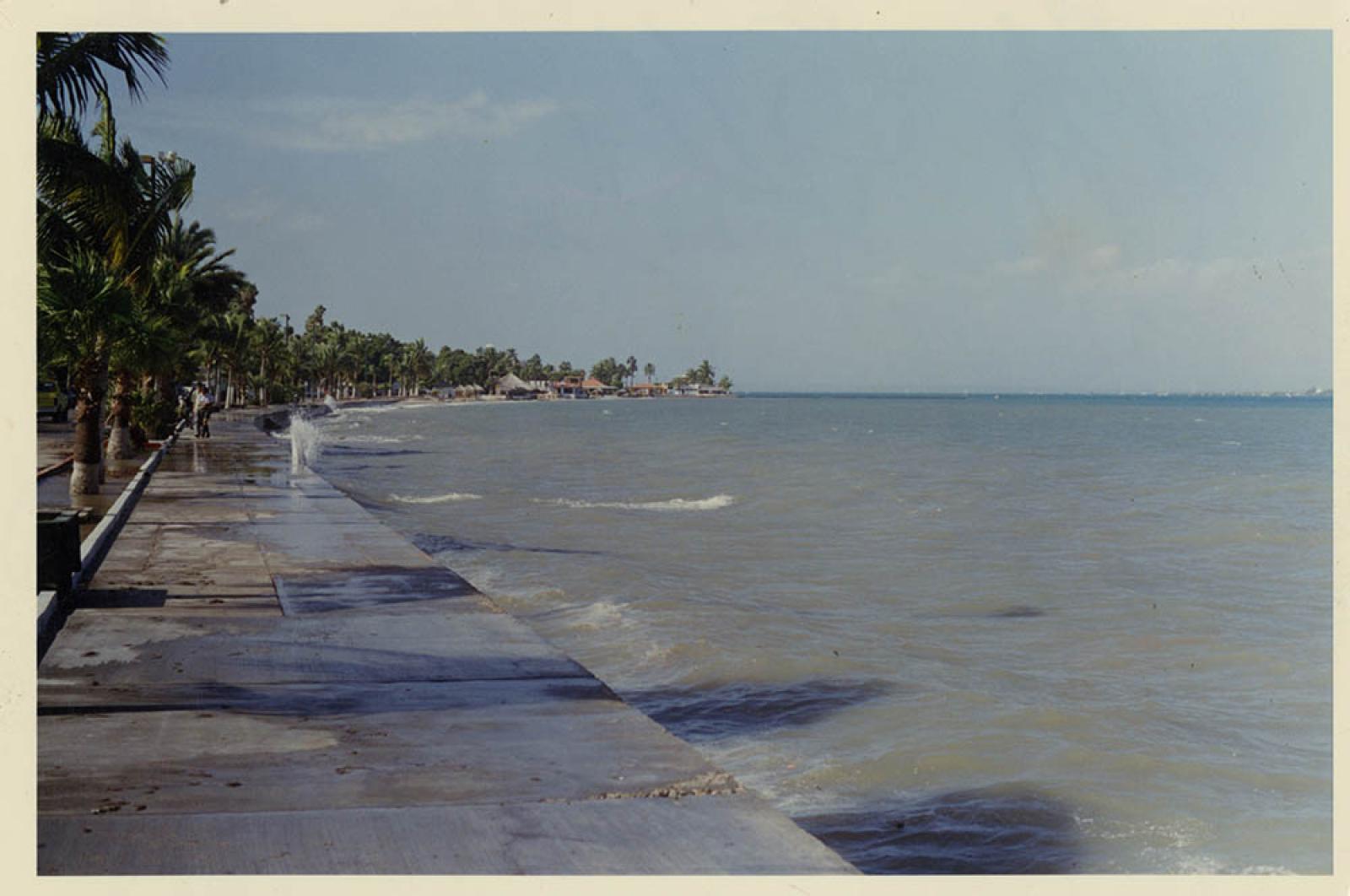 Vista al malecón de La Paz.