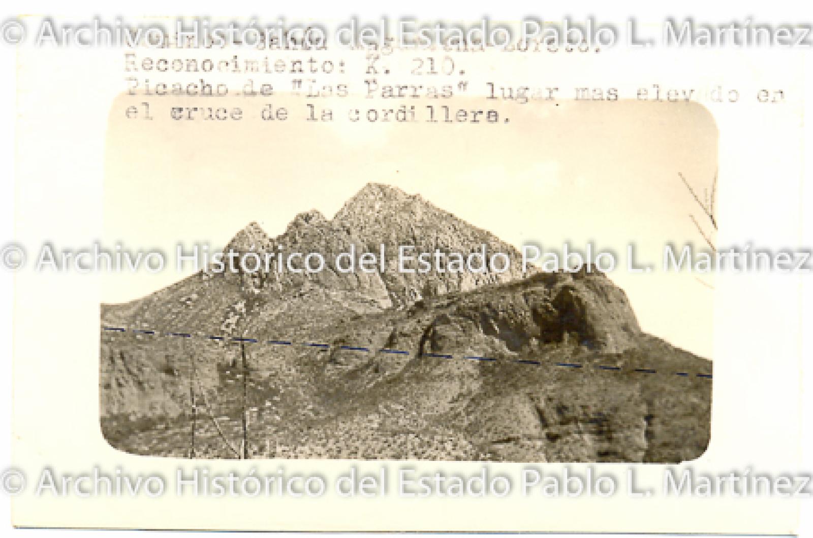 Vista panorámica del "picacho de las Parras".